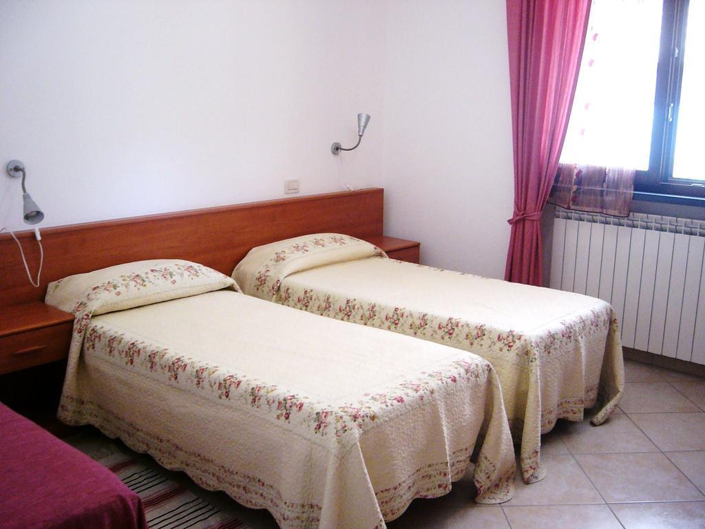 Nonna Alda Bed and Breakfast Viareggio Habitación foto
